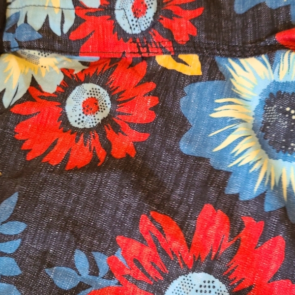 Mossimo supply Co. Men's size 28 board shorts - Picture 4 of 11